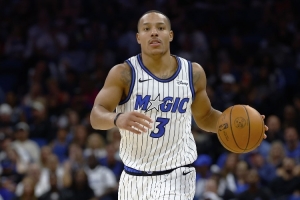 状态一般！贝恩11中4仅拿9分4板7助 4失误4犯规